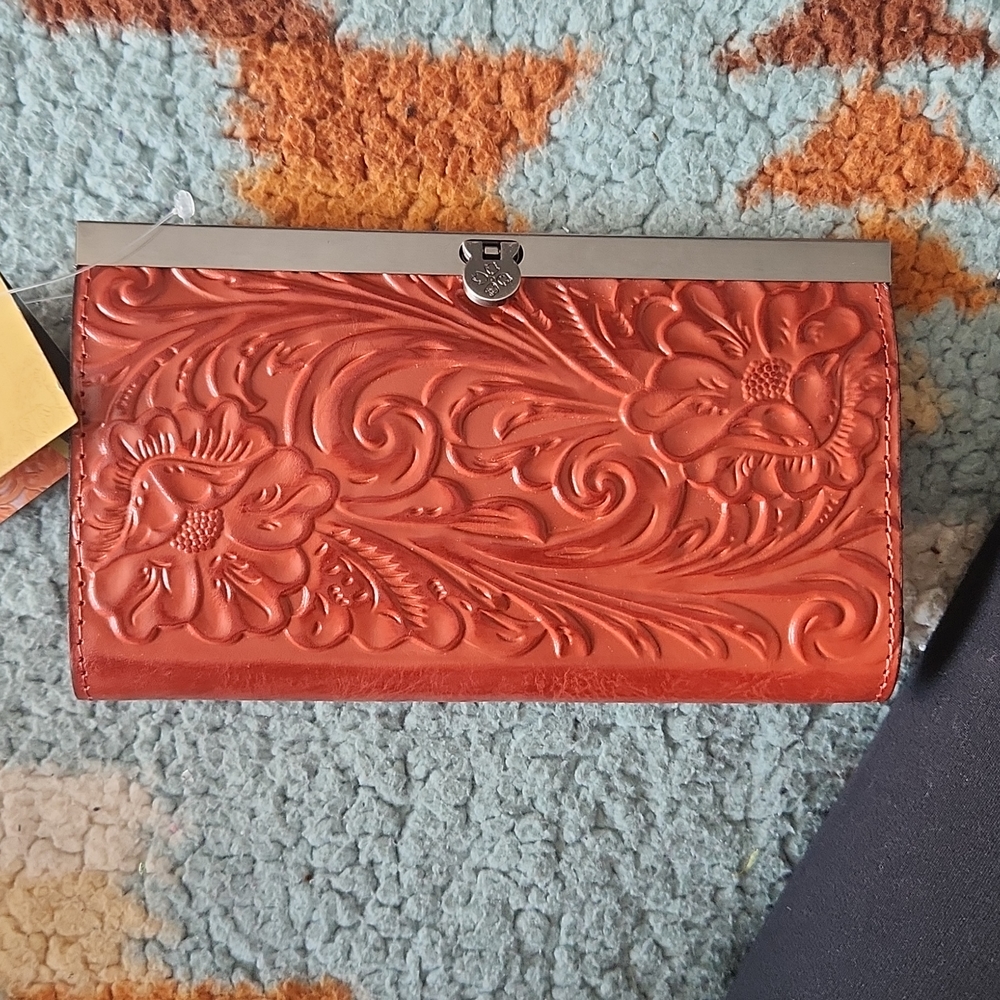 Small leather wallet
